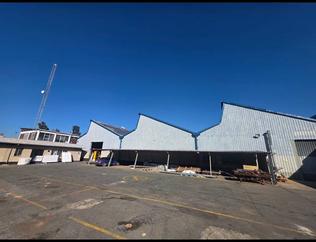 4,656M² WAREHOUSE TO LET IN ALRODE